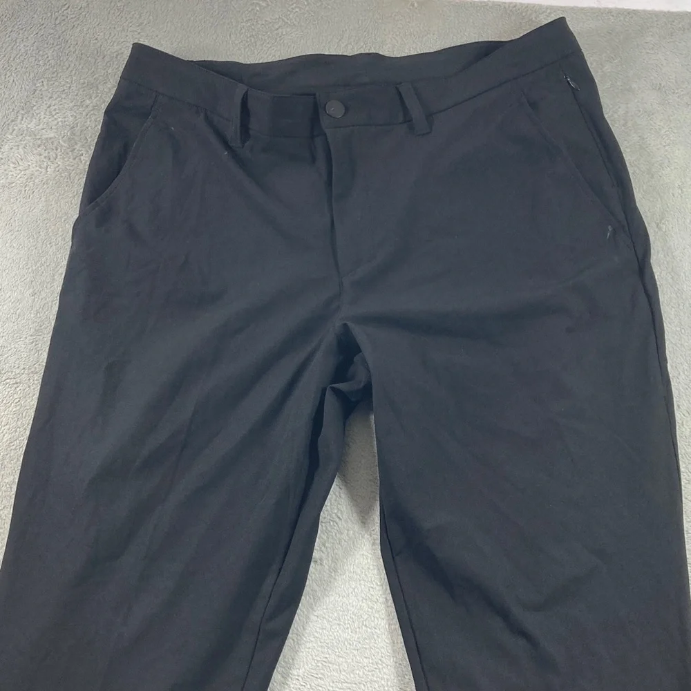 Reebok Athletic Pants Men Size 36X32 Black Comfy Zip Pocket for Essentials